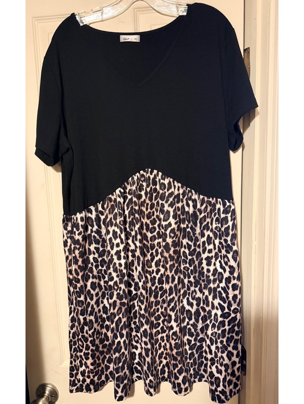Women’s Plus Knit Babydoll Dress Black Leopard Animal Print V-Neck Short Sleeve